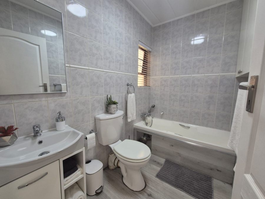 3 Bedroom Property for Sale in Abrahamsrust Free State